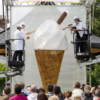 первое в мире гигантское мороженое